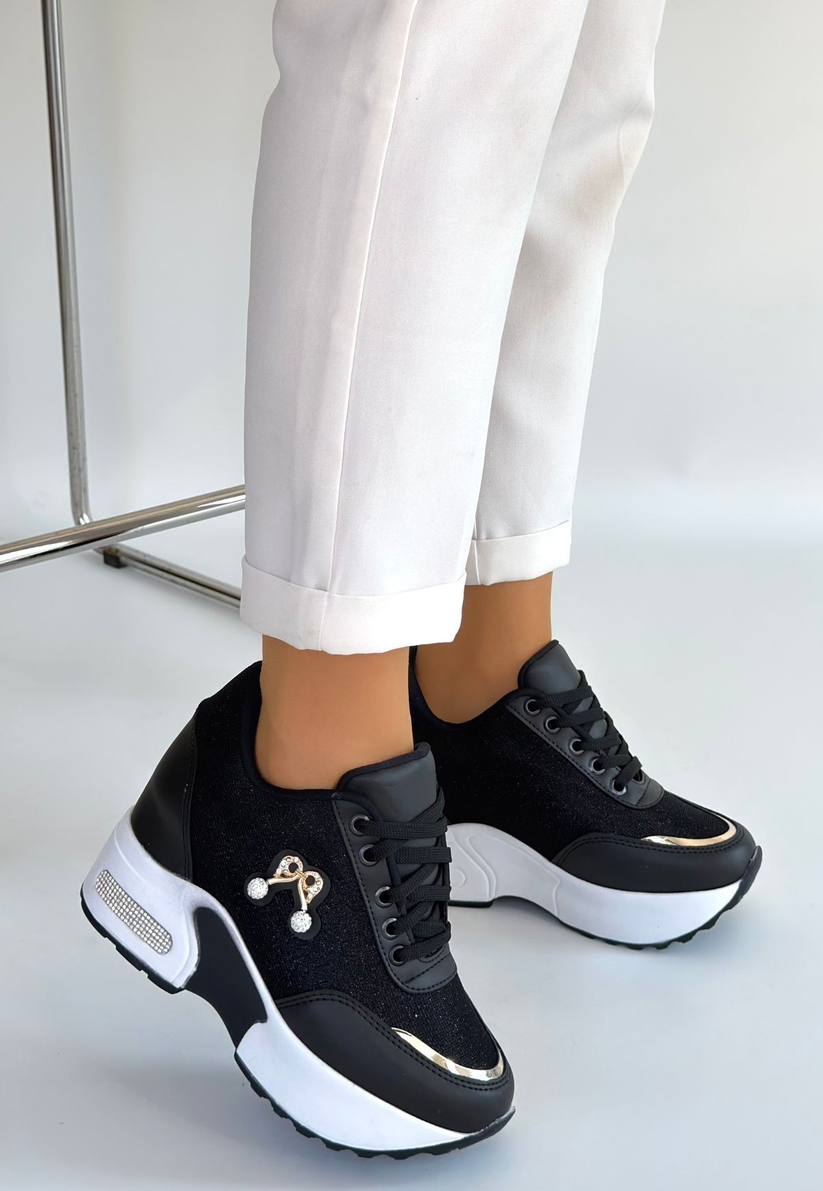 Wody Siyah Cilt Simli Bağcıklı Spor Ayakkabı - Lisinya