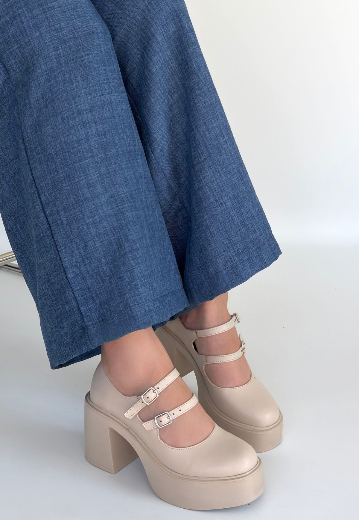 Jarlo Bej Cilt Dolgu Topuk Ayakkabı - Lisinya Jarlo Bej Cilt Dolgu Topuk Ayakkabı - Lisinya