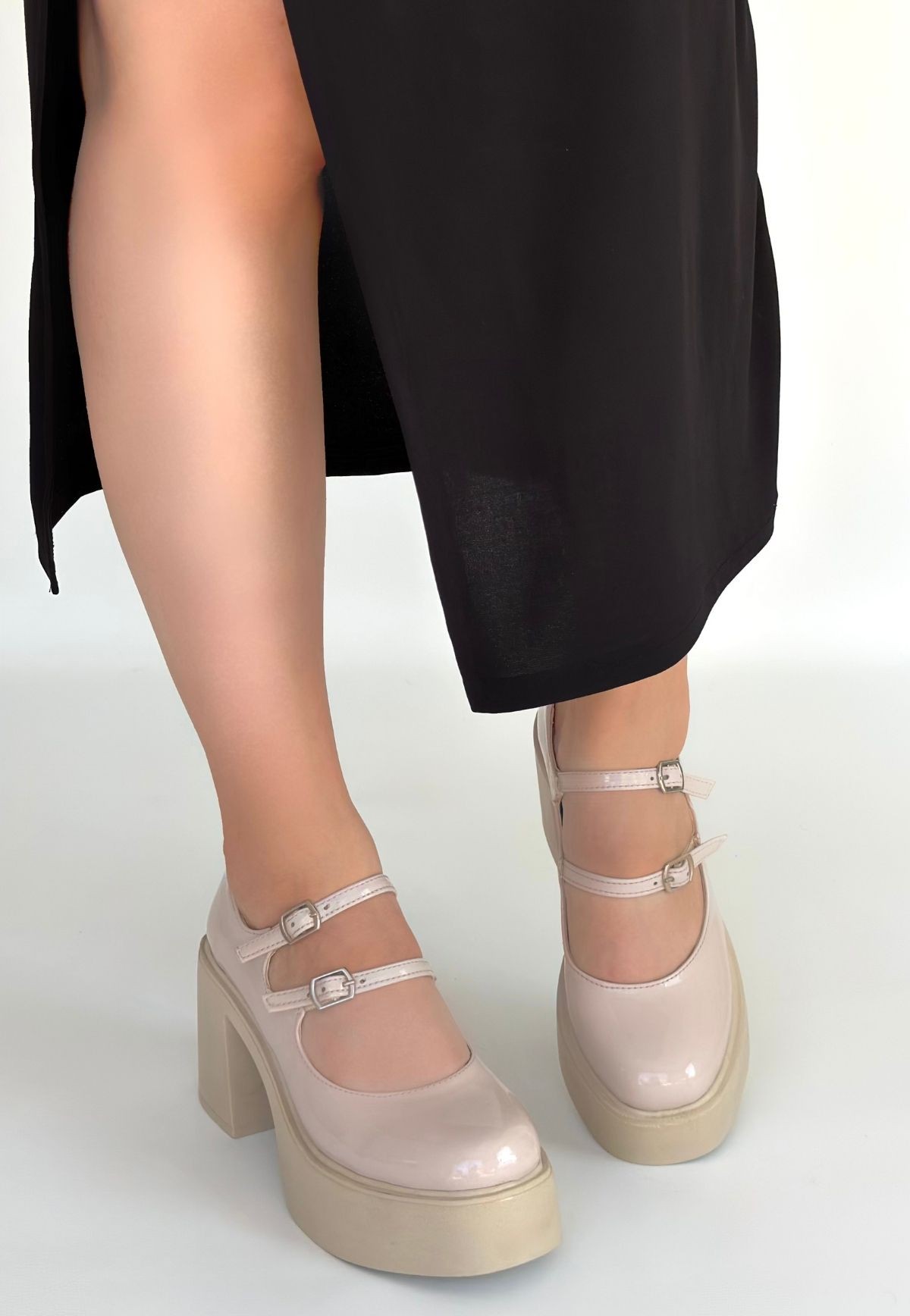 Jarlo Bej Rugan Dolgu Topuk Ayakkabı - Lisinya