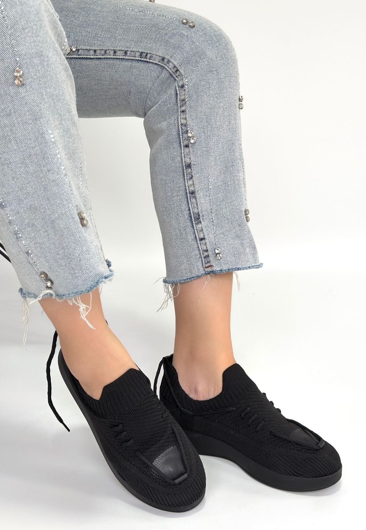 Renji Siyah Triko Bağcıklı Spor Ayakkabı - Lisinya Renji Siyah Triko Bağcıklı Spor Ayakkabı - Lisinya