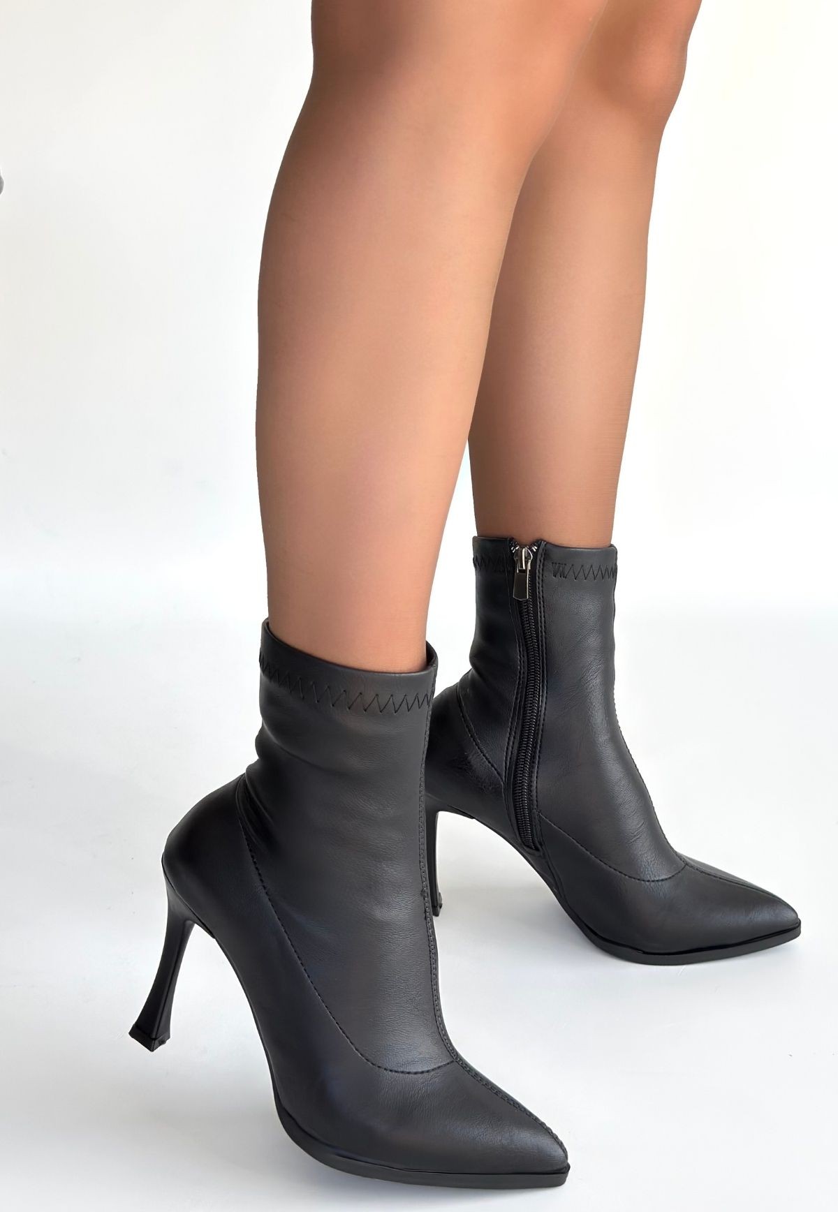 Orjen Siyah Cilt Streç Topuklu Bot - Lisinya