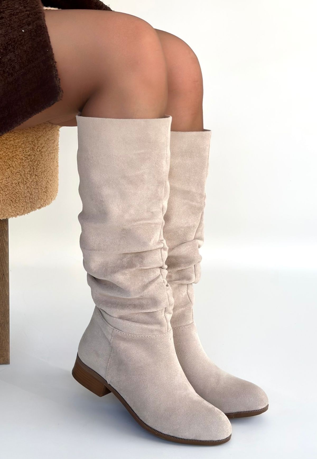 Winda Bej Süet Körüklü Topuklu Çizme - Lisinya