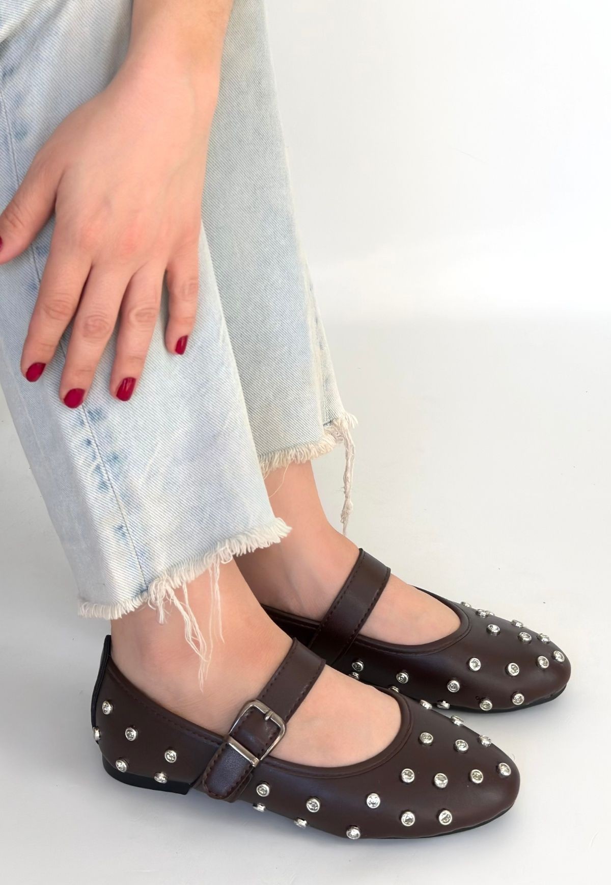 Ritta Kahverengi Cilt Kemerli Babet Ayakkabı - Lisinya