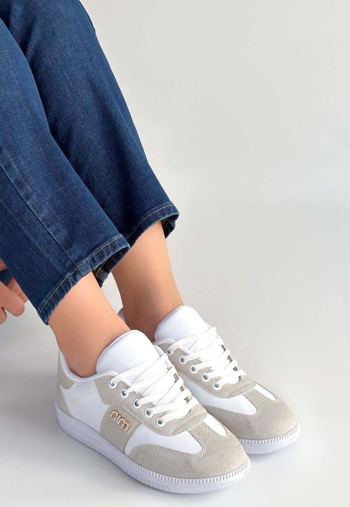 Lunga Beyaz Cilt Bağcıklı Spor Ayakkabı - Lisinya