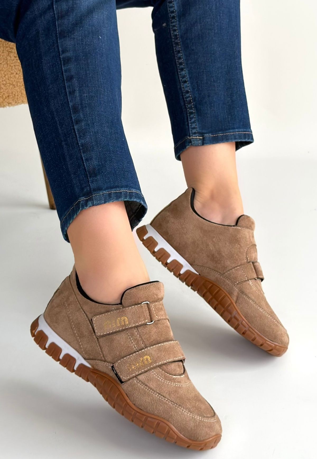 Tunga Bej Süet Cırt Cırtlı Spor Ayakkabı - Lisinya