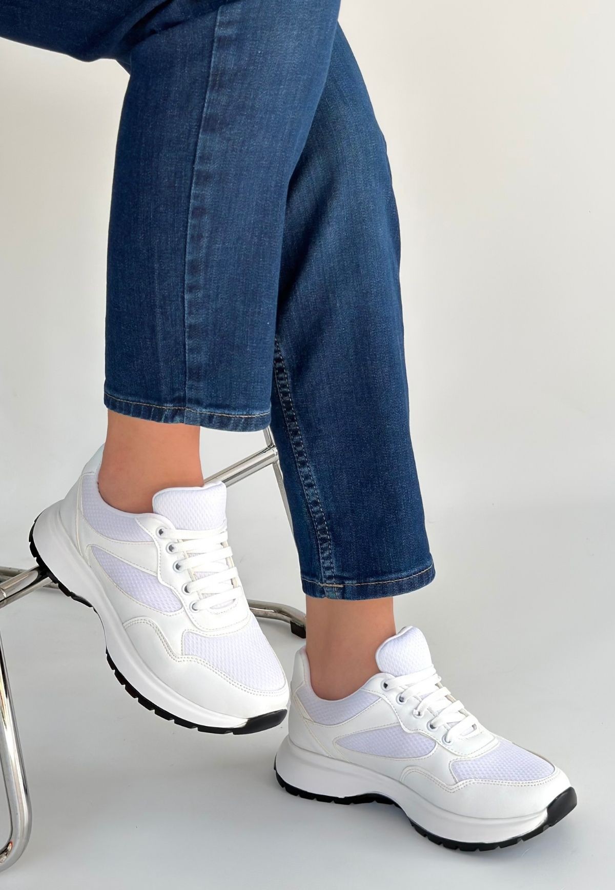 Slar Beyaz Cilt Spor Ayakkabı - Lisinya