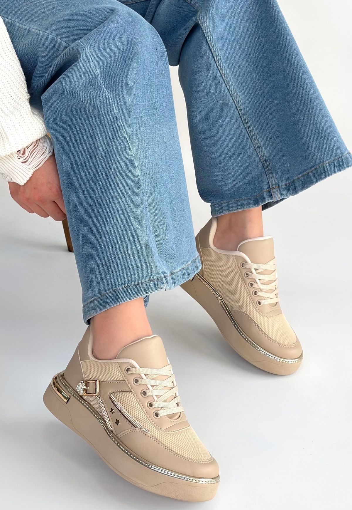 Junda Bej Cilt Bağcıklı Spor Ayakkabı - Lisinya Junda Bej Cilt Bağcıklı Spor Ayakkabı - Lisinya