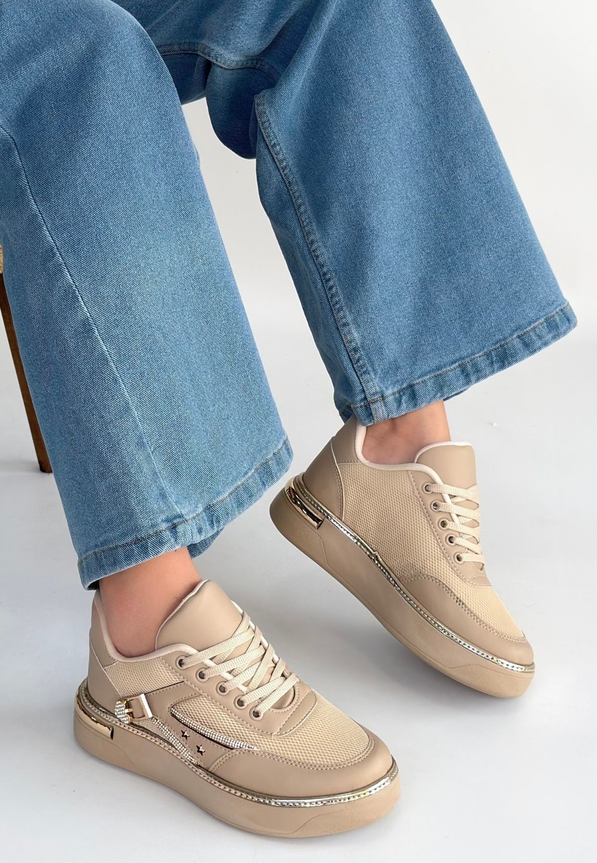 Junda Bej Cilt Bağcıklı Spor Ayakkabı - Lisinya Junda Bej Cilt Bağcıklı Spor Ayakkabı - Lisinya