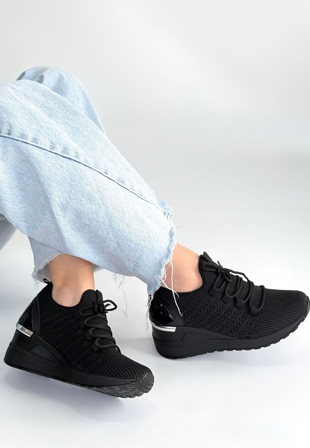 Weor Siyah Triko Bağcıklı Spor Ayakkabı - Lisinya