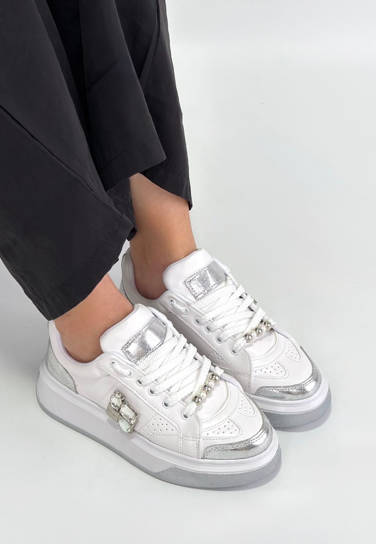 Ceans Beyaz Cilt Bağcıklı Spor Ayakkabı - Lisinya