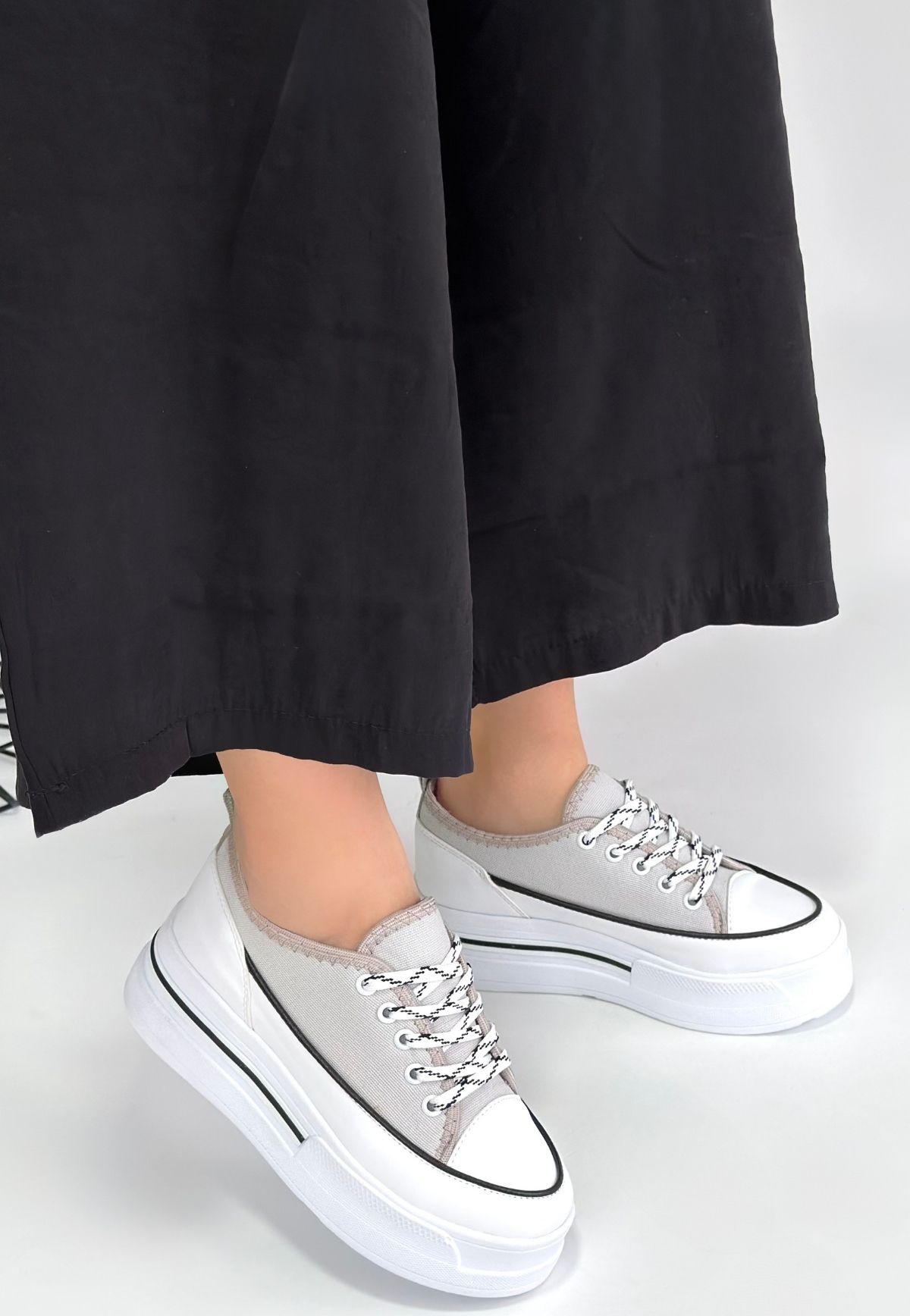 Dalen Gri Keten Bağcıklı Spor Ayakkabı - Lisinya