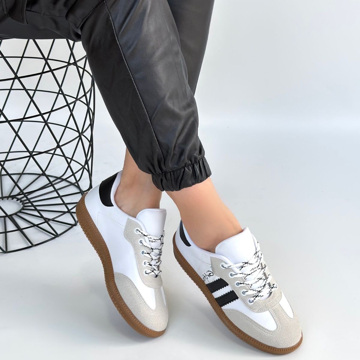 Zerti Beyaz Cilt Bağcıklı Spor Ayakkabı - Lisinya