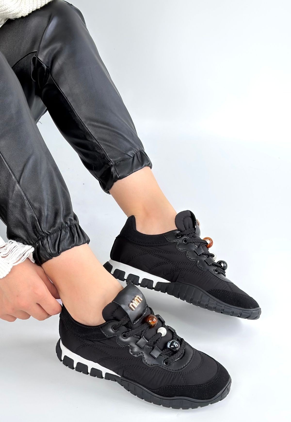 Tues Siyah Nubuk Bağcıklı Spor Ayakkabı - Lisinya