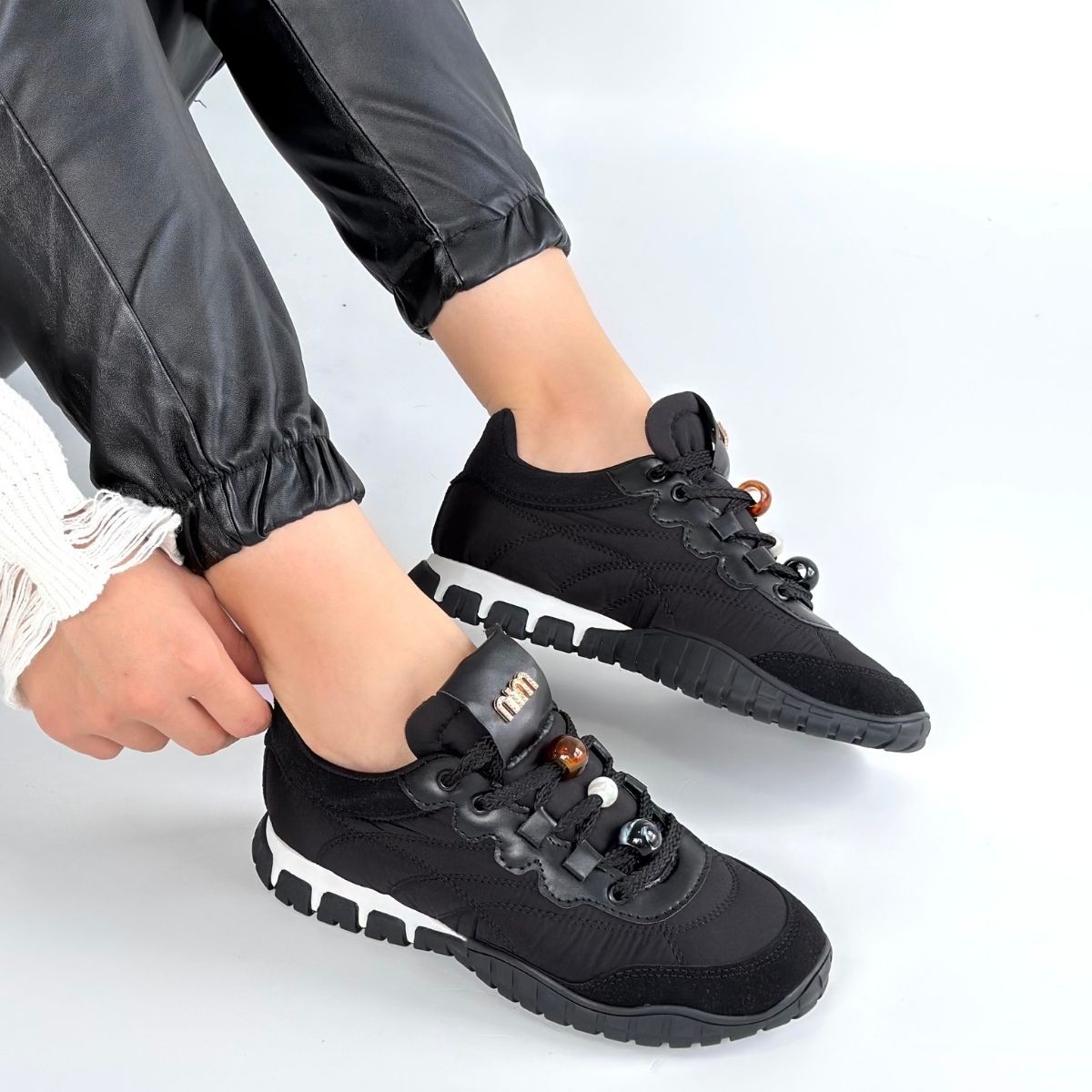 Tues Siyah Nubuk Bağcıklı Spor Ayakkabı - Lisinya