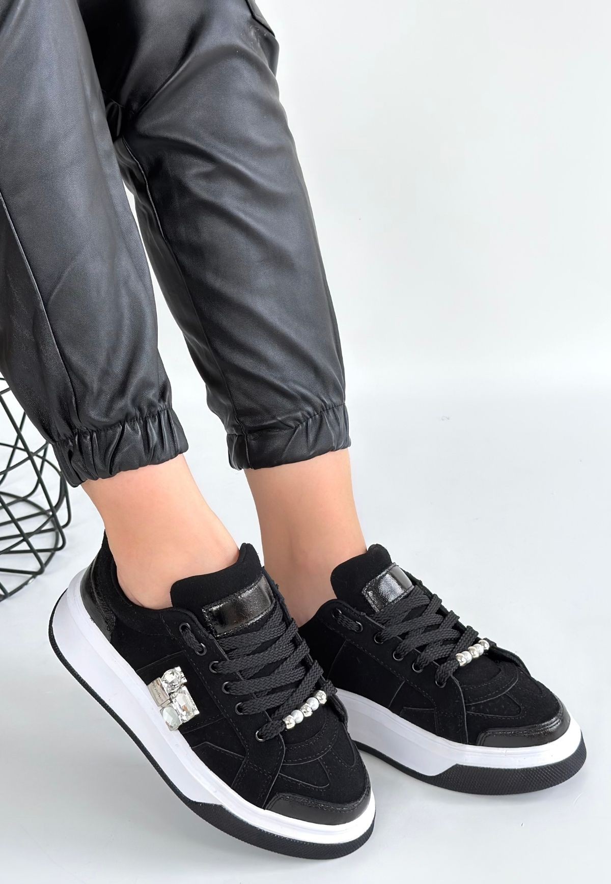 Ceans Siyah Süet Bağcıklı Spor Ayakkabı - Lisinya