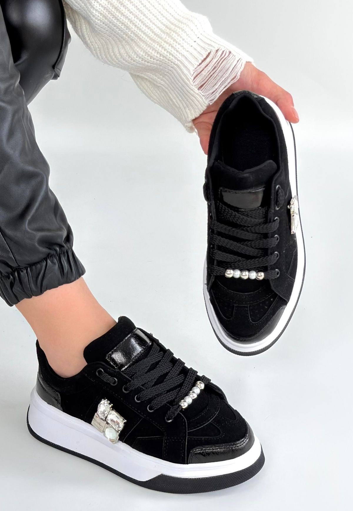 Ceans Siyah Süet Bağcıklı Spor Ayakkabı - Lisinya