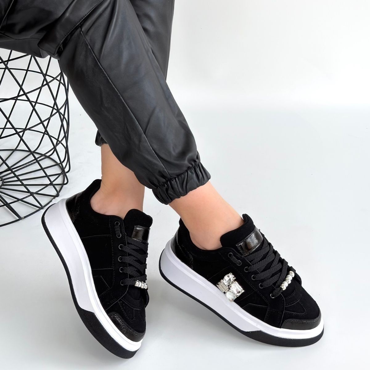 Ceans Siyah Süet Bağcıklı Spor Ayakkabı - Lisinya