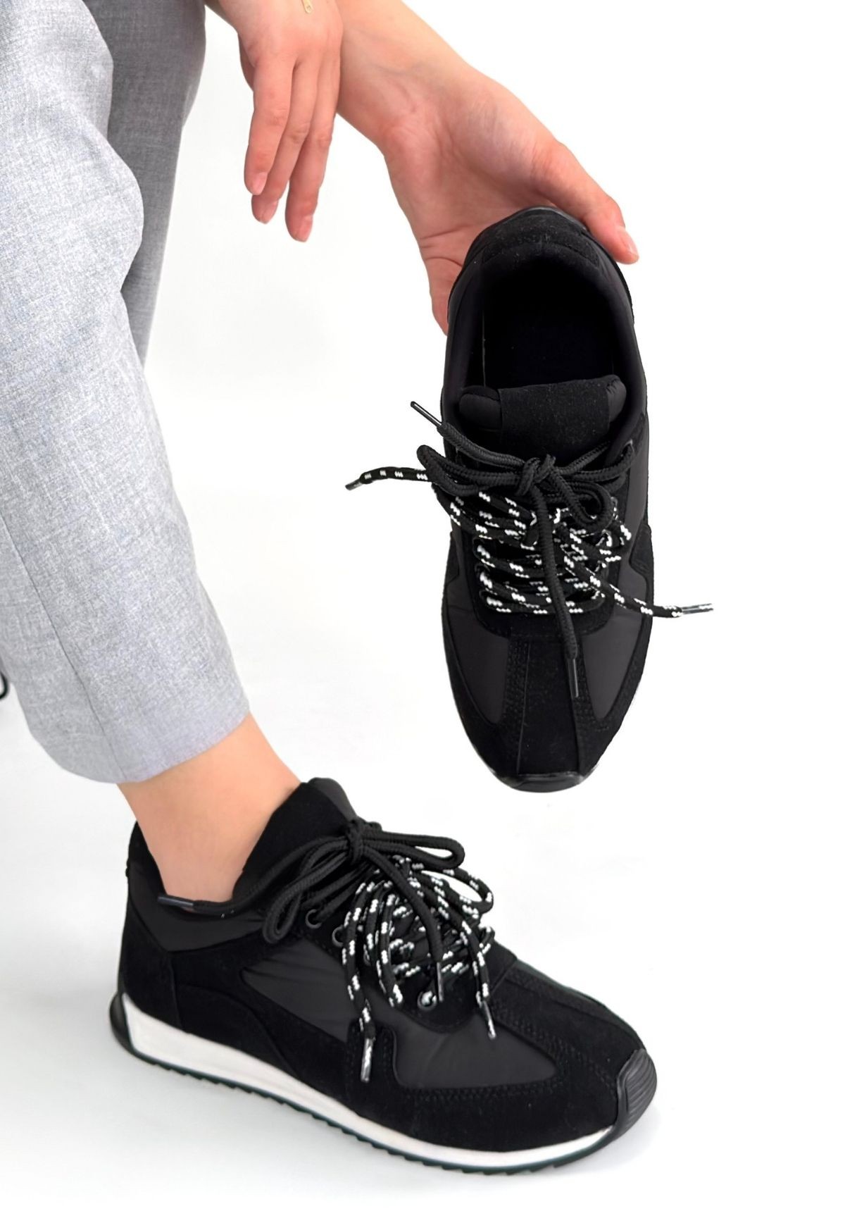 Jeat Siyah Nubuk Bağcıklı Spor Ayakkabı - Lisinya Jeat Siyah Nubuk Bağcıklı Spor Ayakkabı - Lisinya