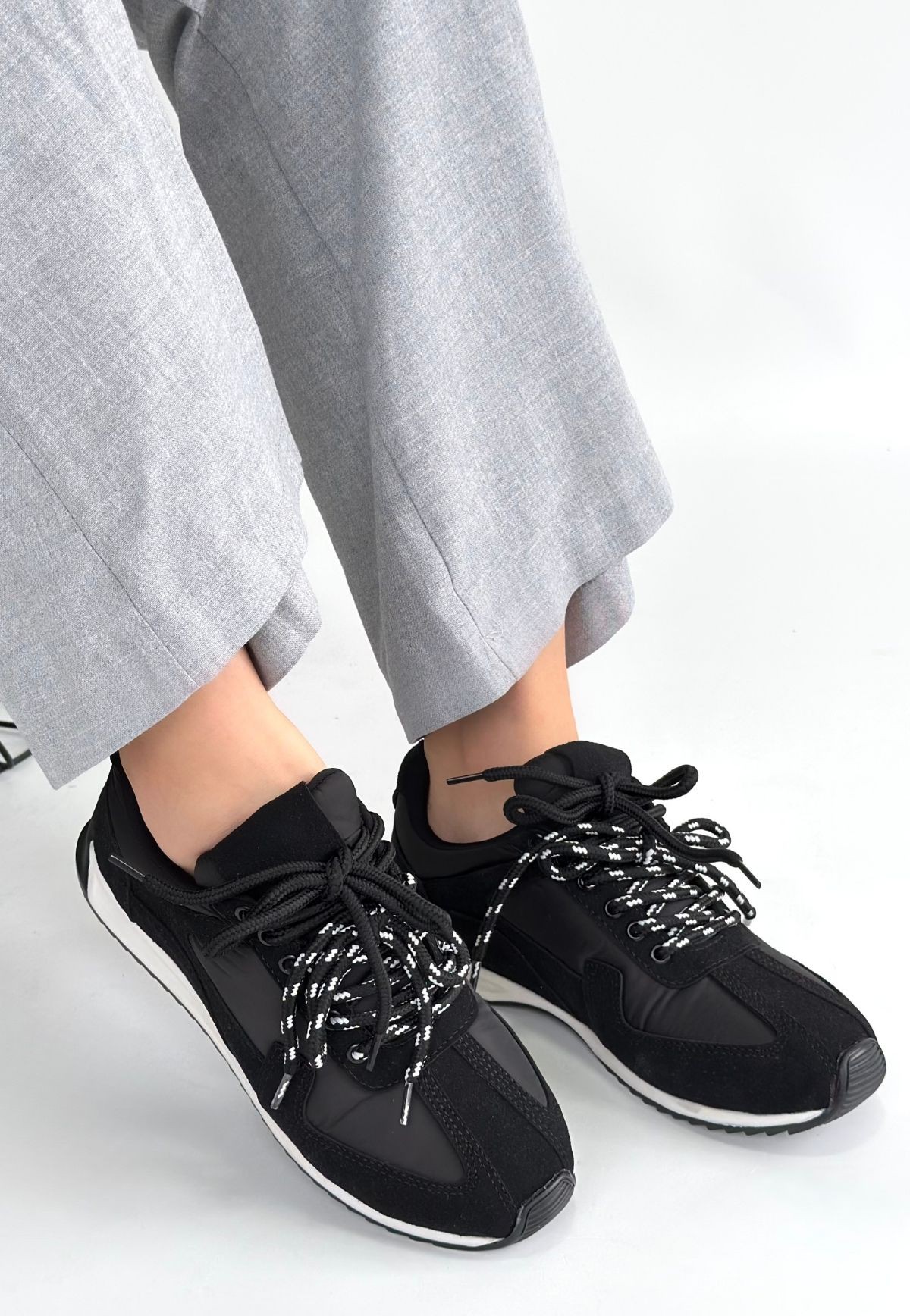 Jeat Siyah Nubuk Bağcıklı Spor Ayakkabı - Lisinya Jeat Siyah Nubuk Bağcıklı Spor Ayakkabı - Lisinya