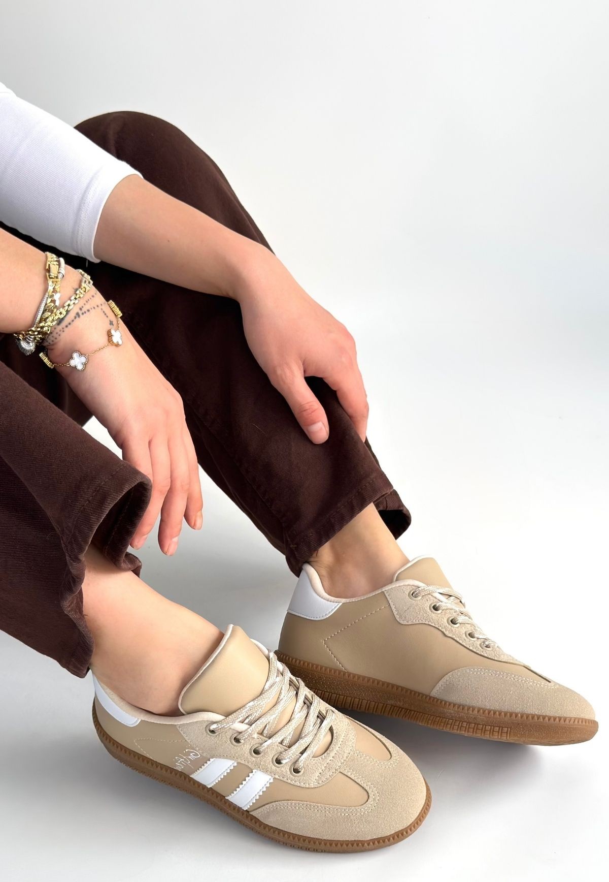 Zerti Bej Cilt Bağcıklı Spor Ayakkabı - Lisinya