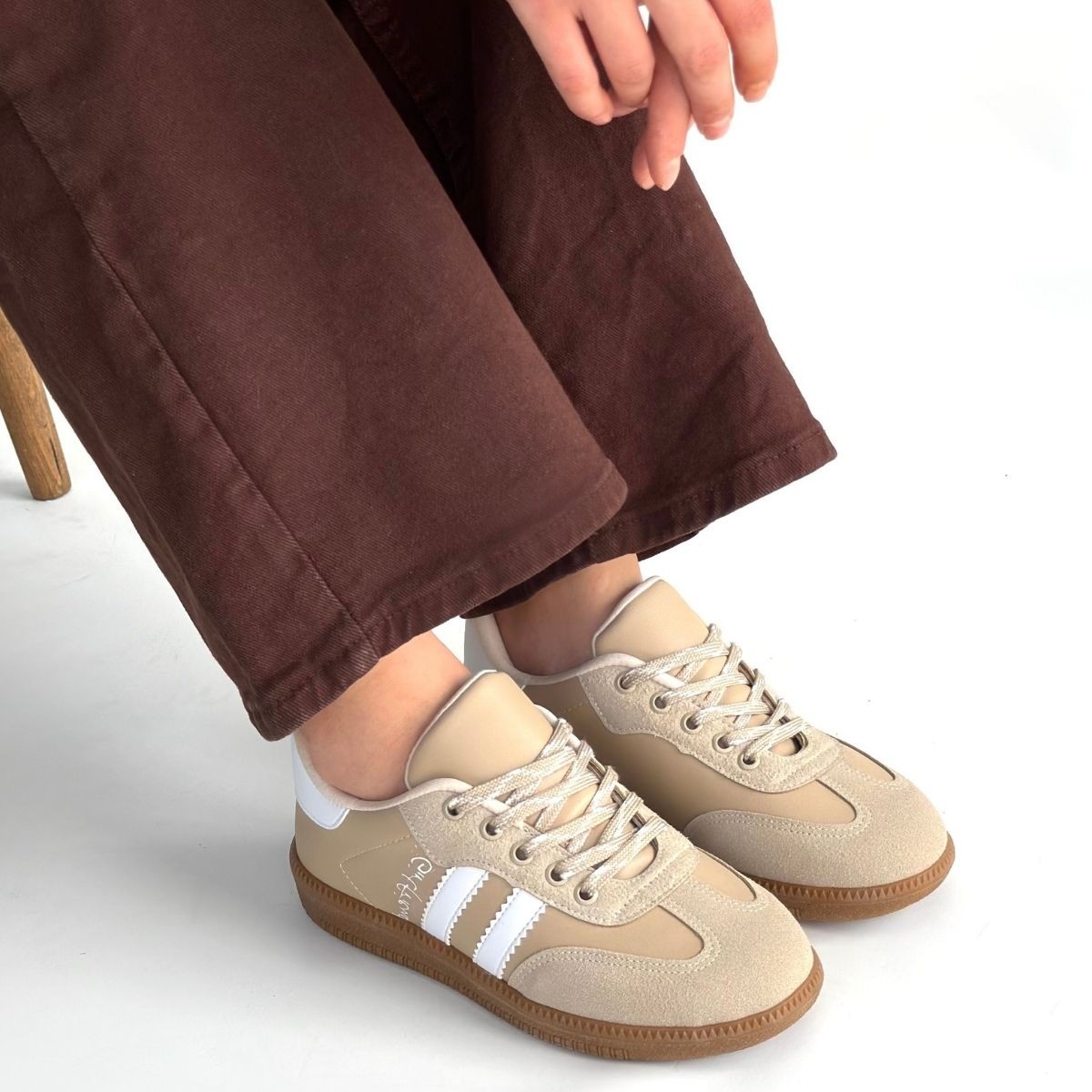 Zerti Bej Cilt Bağcıklı Spor Ayakkabı - Lisinya