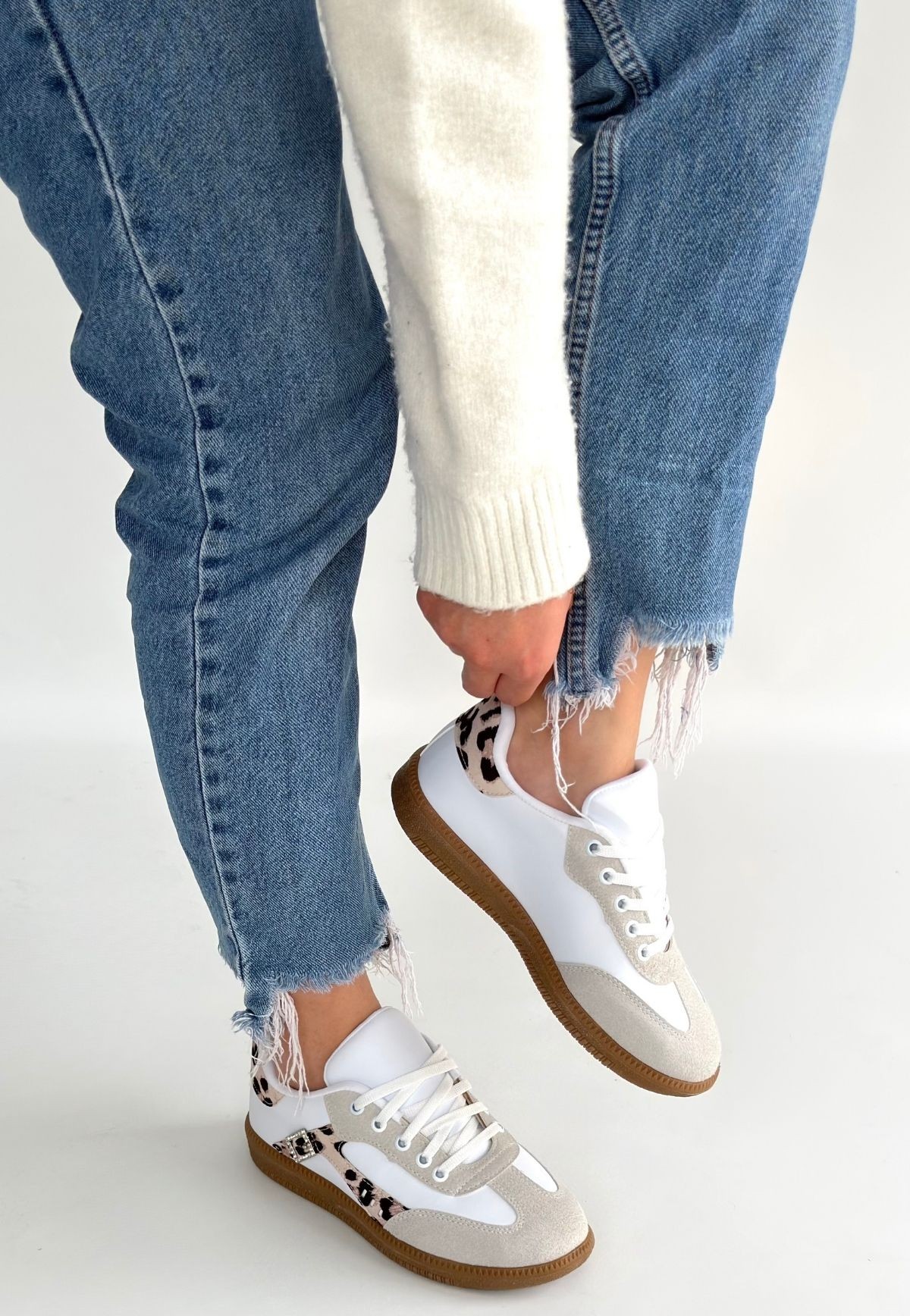 Mier Beyaz Cilt Bağcıklı Spor Ayakkabı - Lisinya