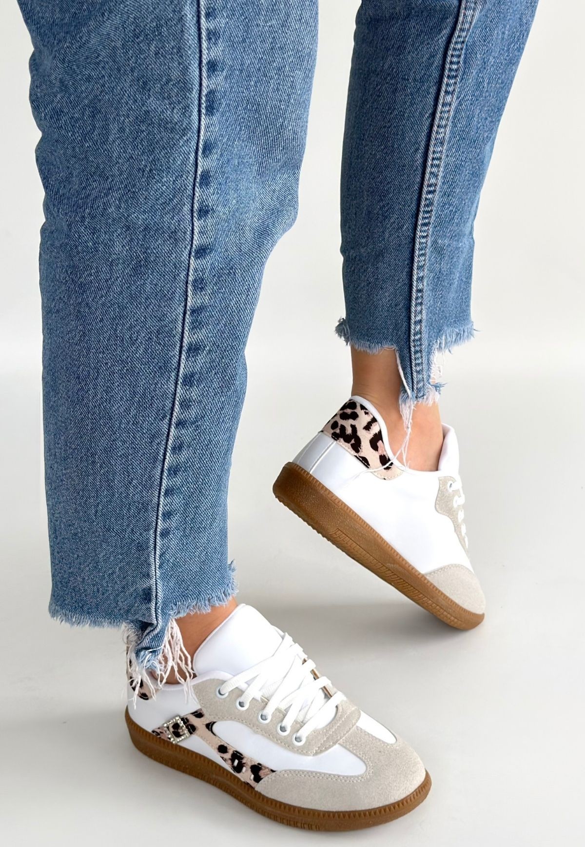 Mier Beyaz Cilt Bağcıklı Spor Ayakkabı - Lisinya