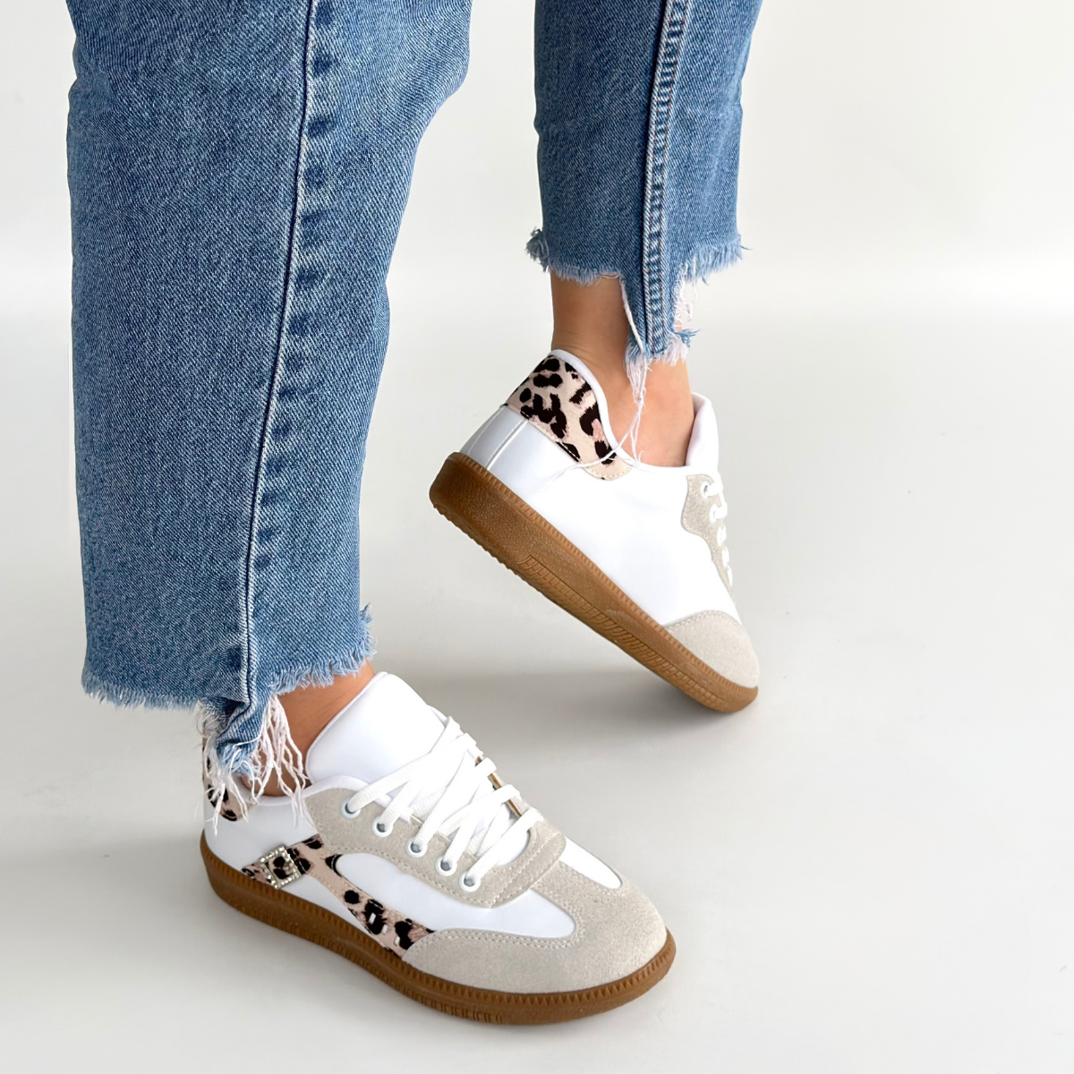 Mier Beyaz Cilt Bağcıklı Spor Ayakkabı - Lisinya