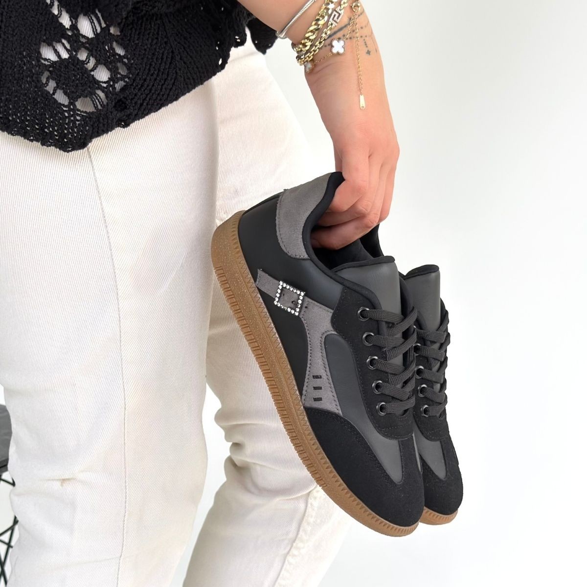 Mier Siyah Cilt Bağcıklı Spor Ayakkabı - Lisinya