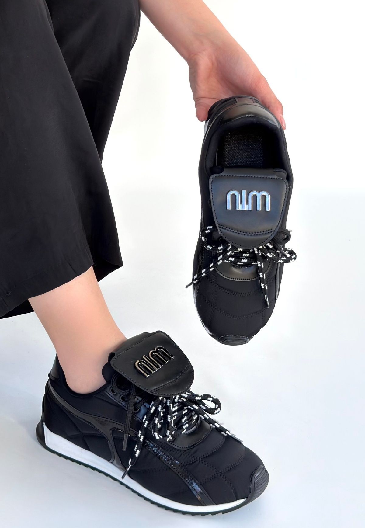 Dissa Siyah Cilt Bağcıklı Paraşüt Detaylı Spor Ayakkabı - Lisinya