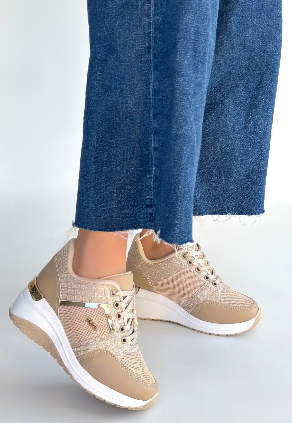 Geja Bej Cilt Bağcıklı Spor Ayakkabı - Lisinya Geja Bej Cilt Bağcıklı Spor Ayakkabı - Lisinya