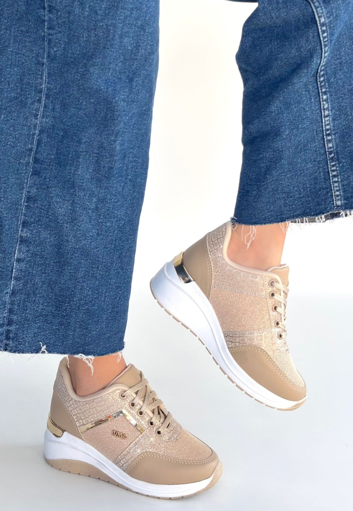 Geja Bej Cilt Bağcıklı Spor Ayakkabı - Lisinya Geja Bej Cilt Bağcıklı Spor Ayakkabı - Lisinya