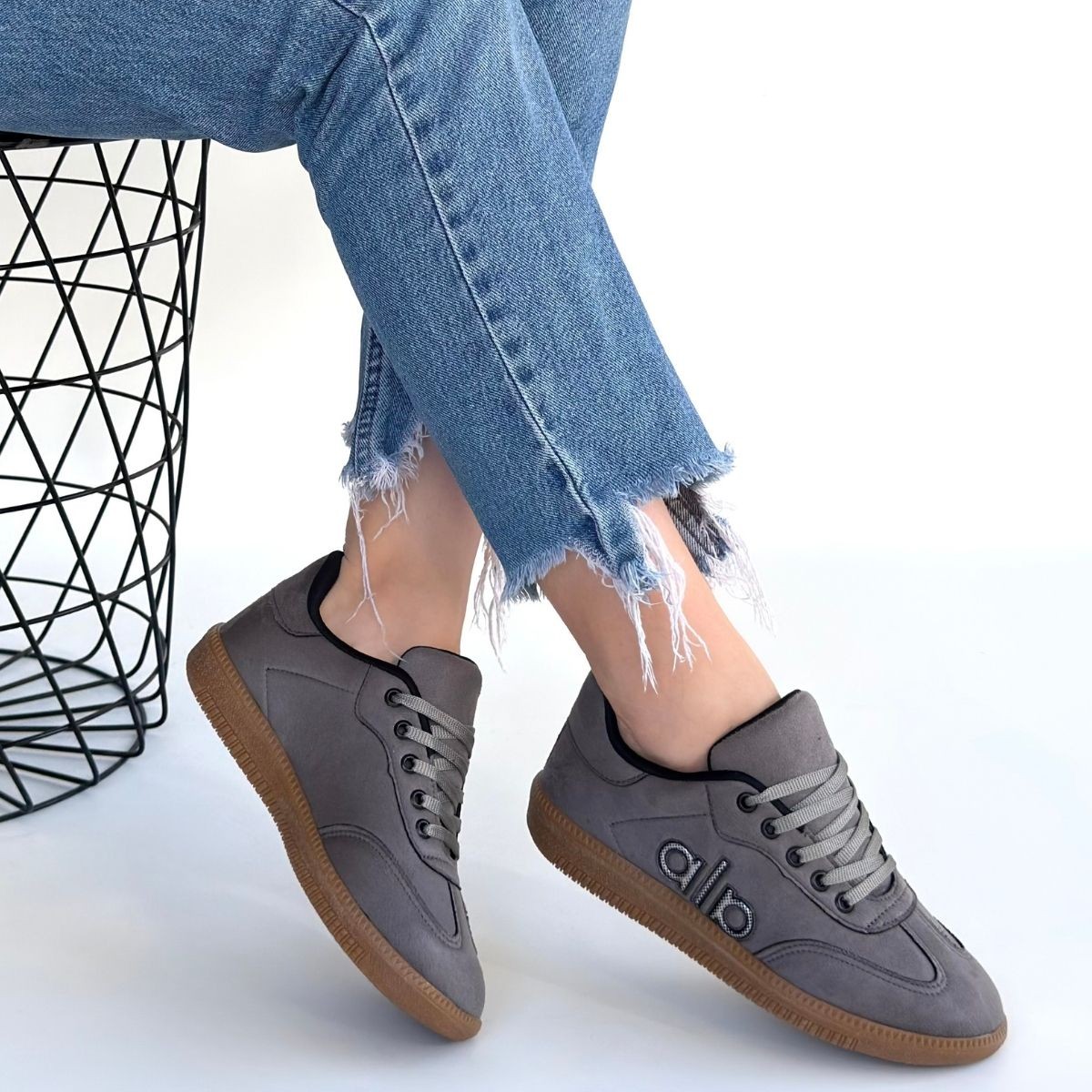 Lendo Gri Süet Bağcıklı Spor Ayakkabı - Lisinya Lendo Gri Süet Bağcıklı Spor Ayakkabı - Lisinya