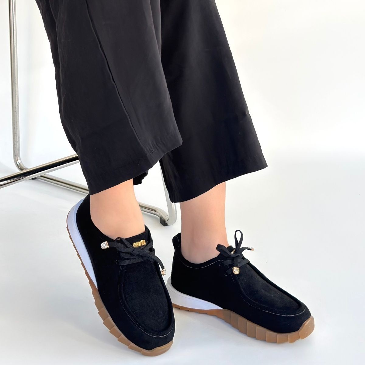 Sier Siyah Süet Bağcıklı Spor Ayakkabı - Lisinya