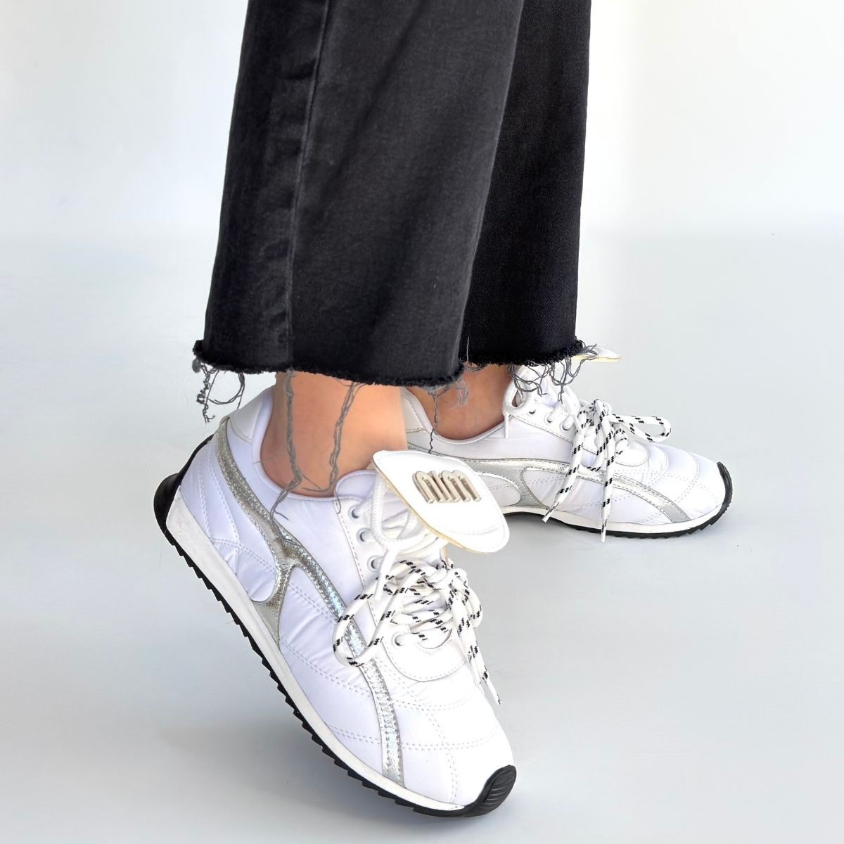 Dissa Beyaz Cilt Bağcıklı Paraşüt Detaylı Spor Ayakkabı - Lisinya