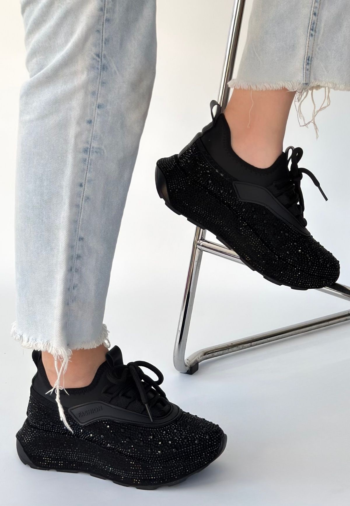 Rimay Siyah Cilt Boncuk İşlemeli Spor Ayakkabı - Lisinya