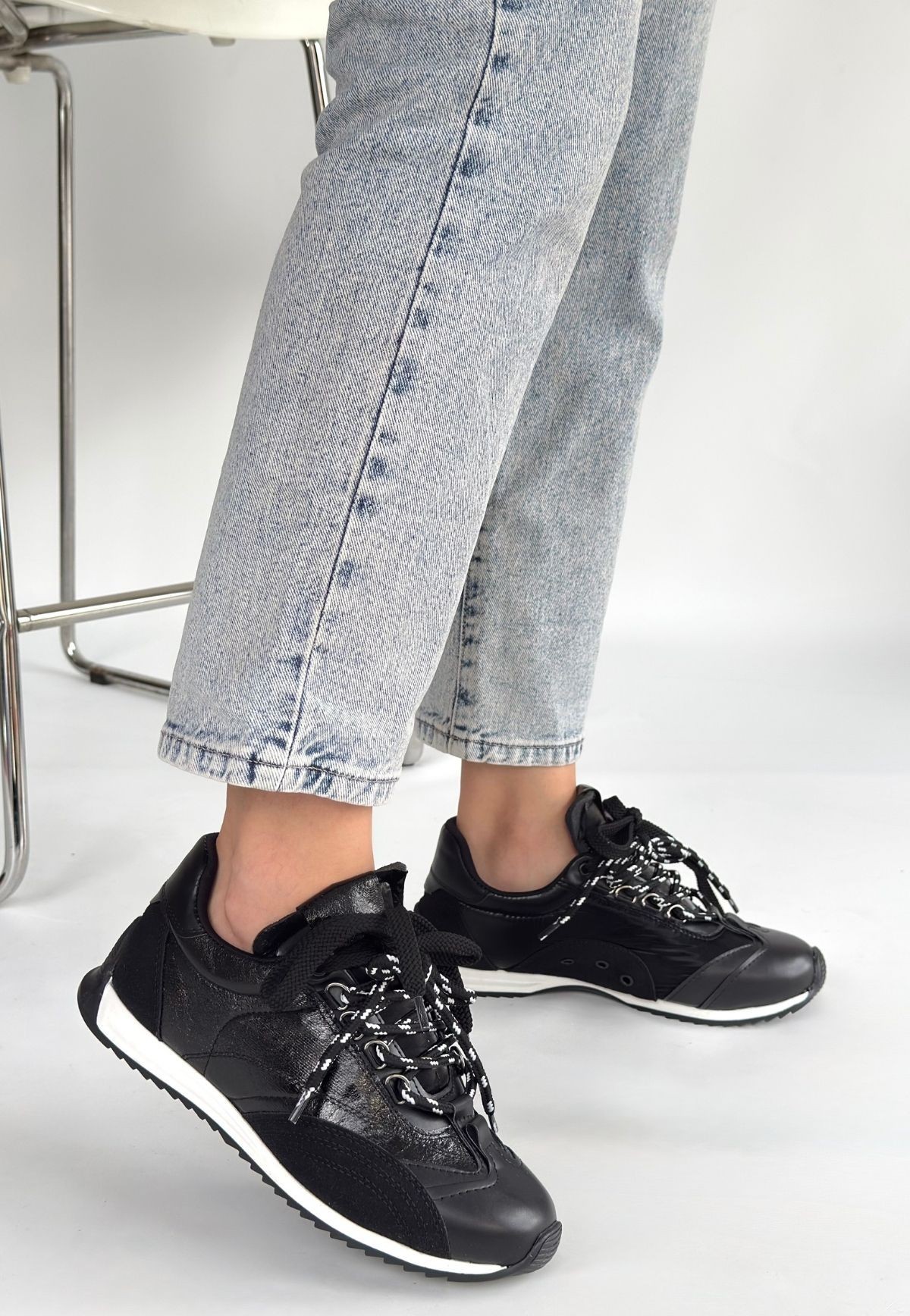 Reat Siyah Cilt Bağcıklı  Paraşüt Detaylı Spor Ayakkabı - Lisinya