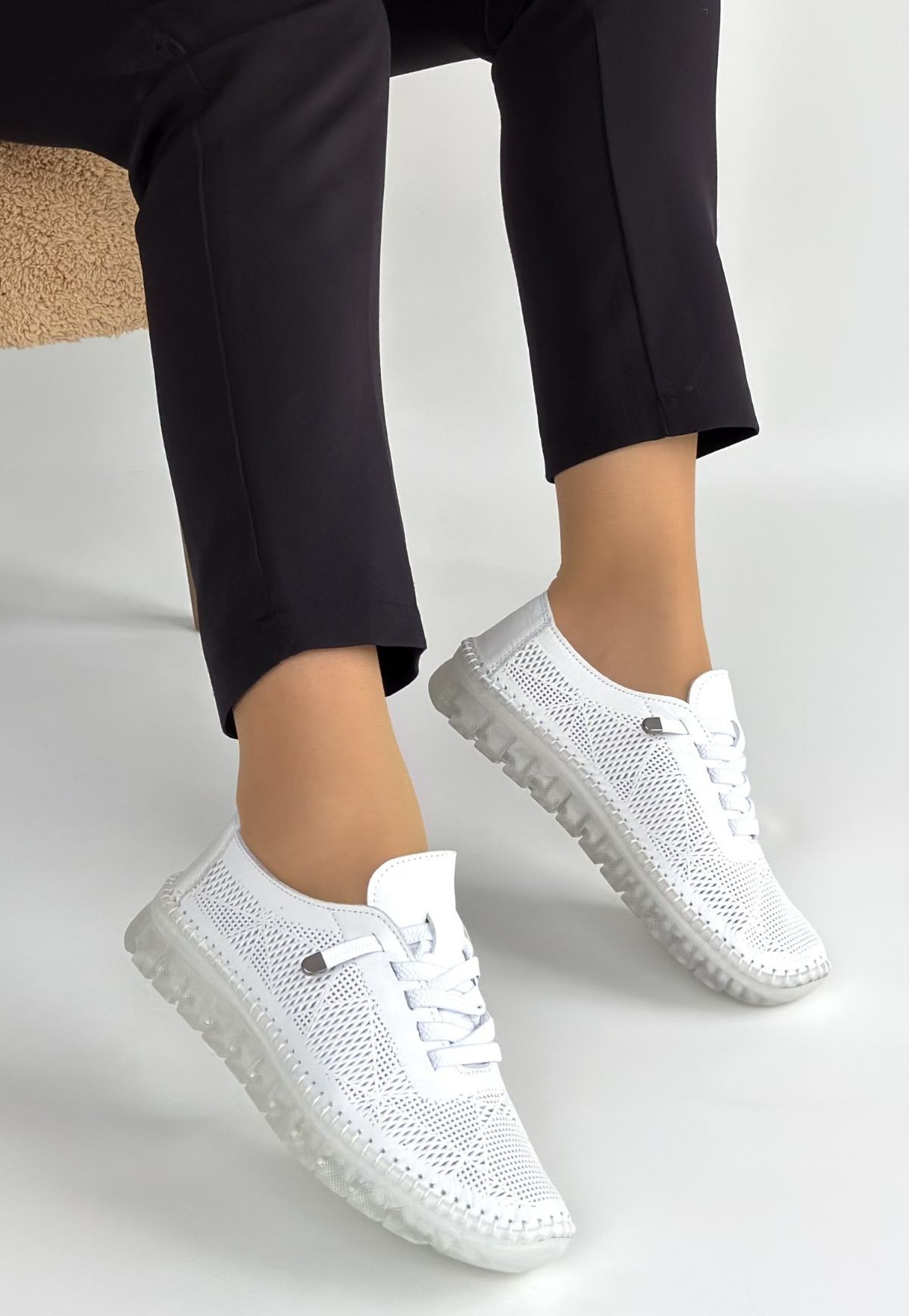 Merja Beyaz Deri Bağcıklı Spor Ayakkabı - Lisinya