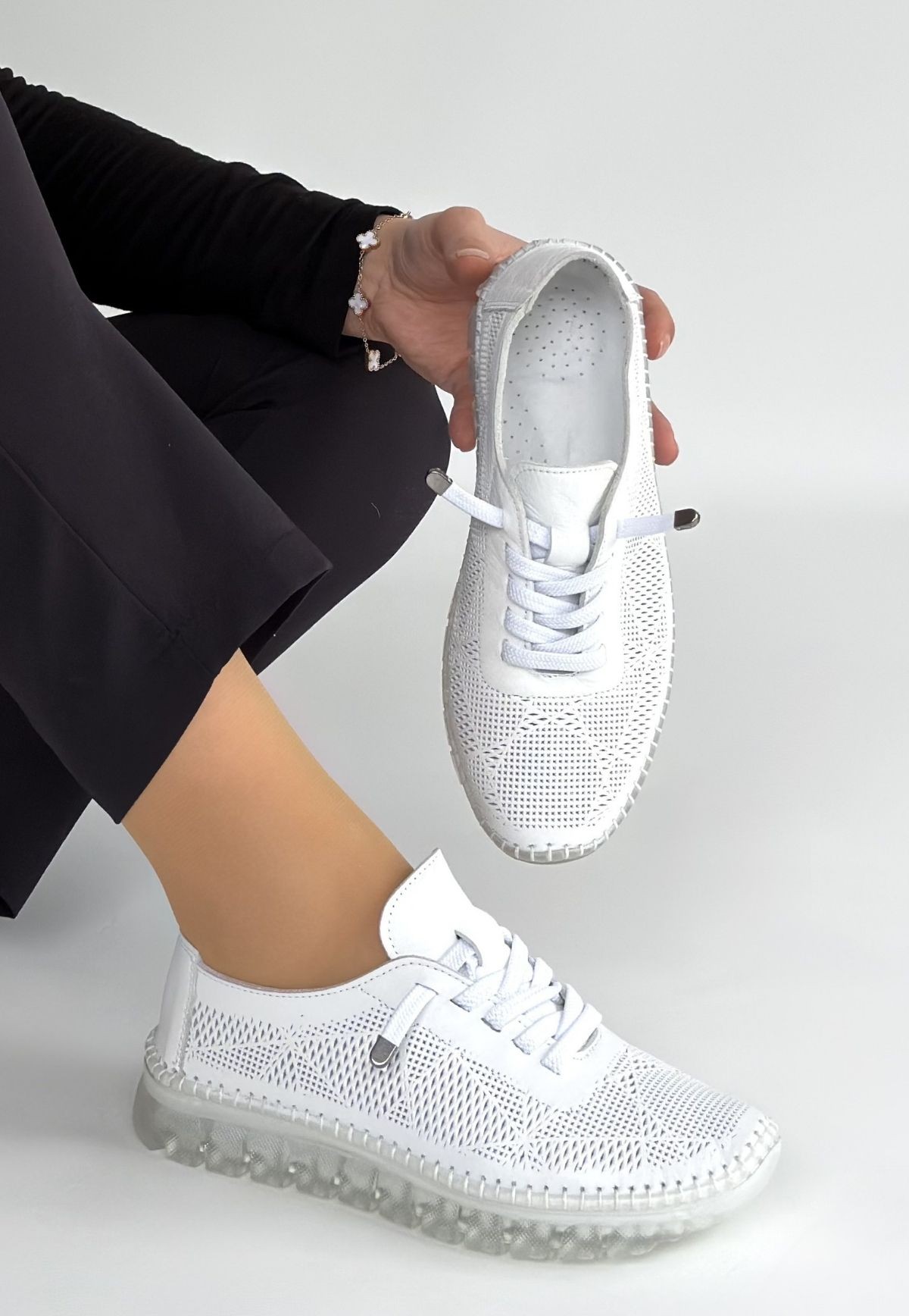 Merja Beyaz Deri Bağcıklı Spor Ayakkabı - Lisinya