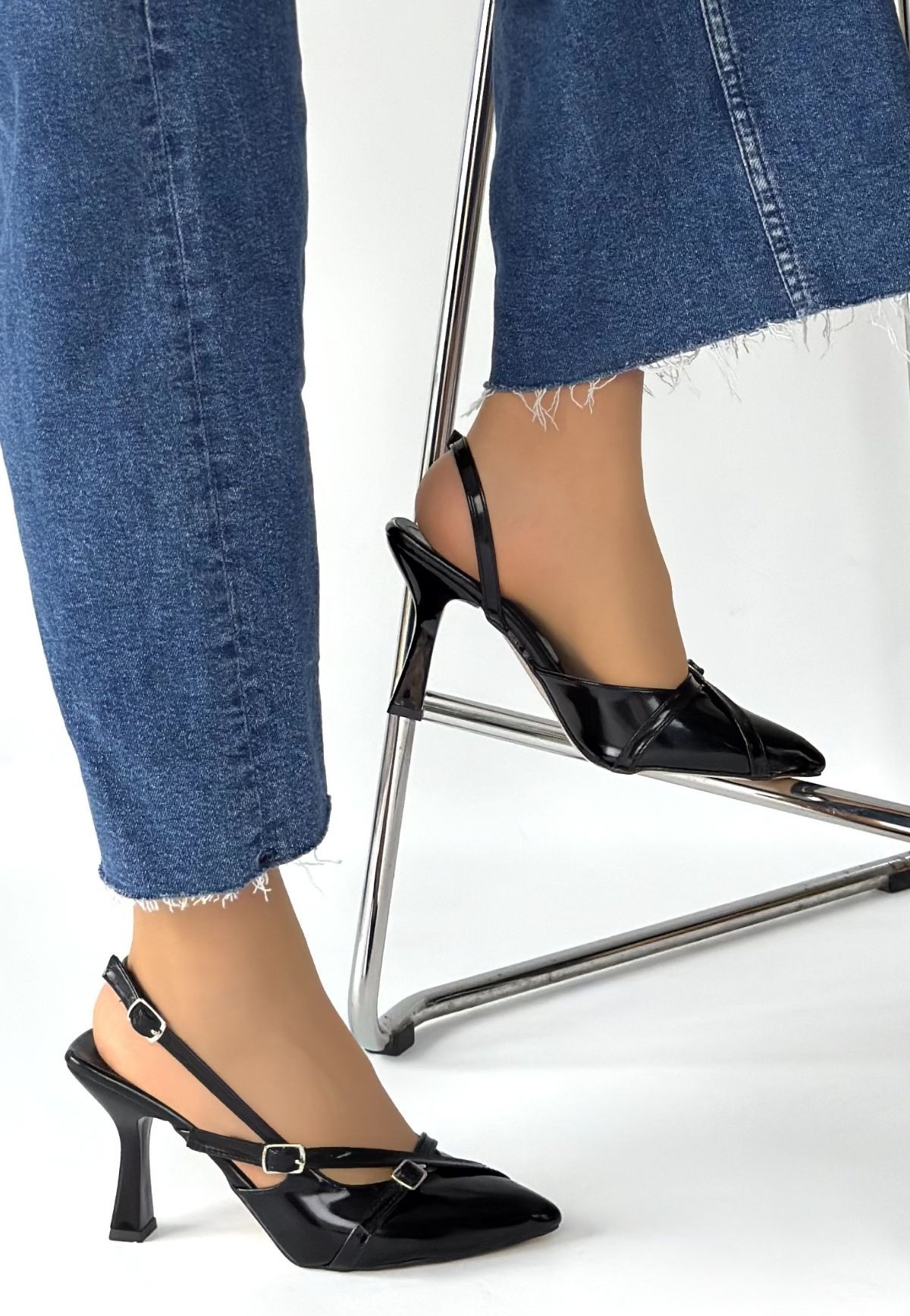 Tetti Siyah Rugan Topuklu Ayakkabı - Lisinya