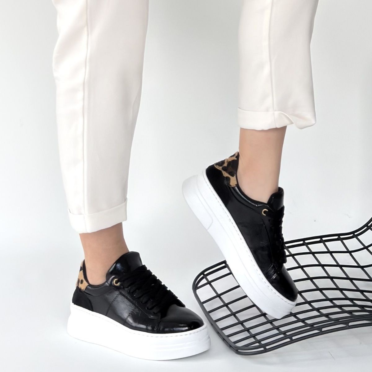 Jetan Siyah Rugan Bağcıklı Spor Ayakkabı - Lisinya