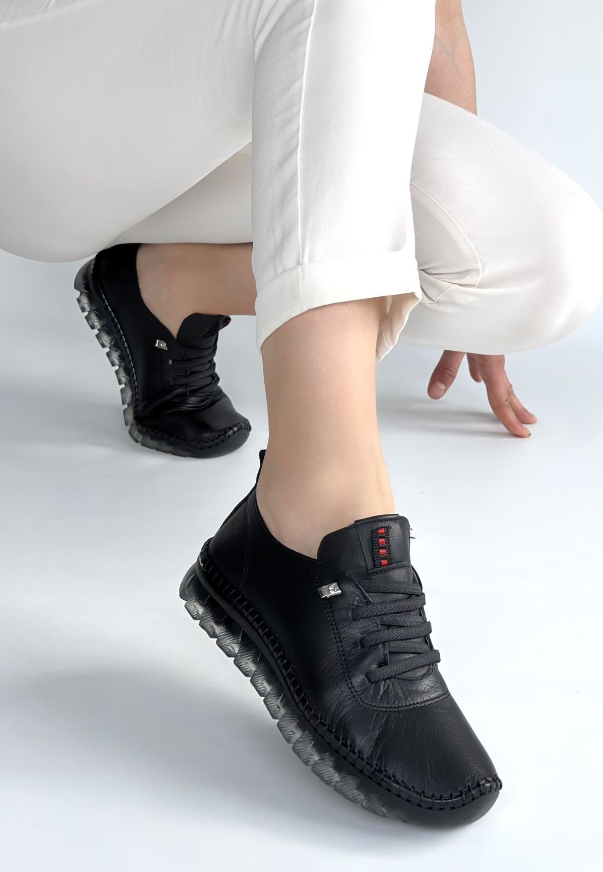 Jiten Siyah Deri Bağcıklı Spor QAyakkabı - Lisinya