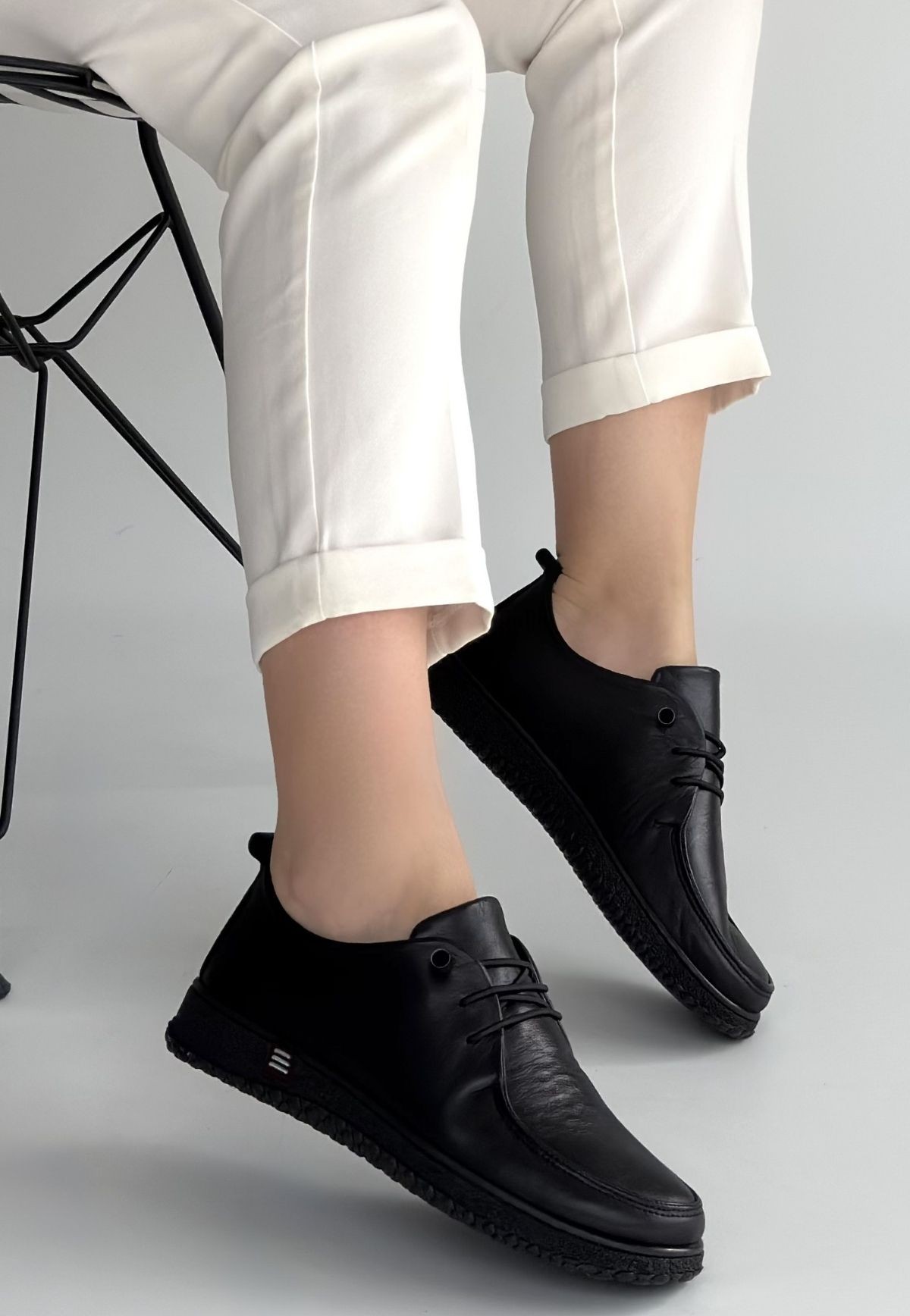 Mopin Siyah Deri Bağcıklı Spor Ayakkabı - Lisinya