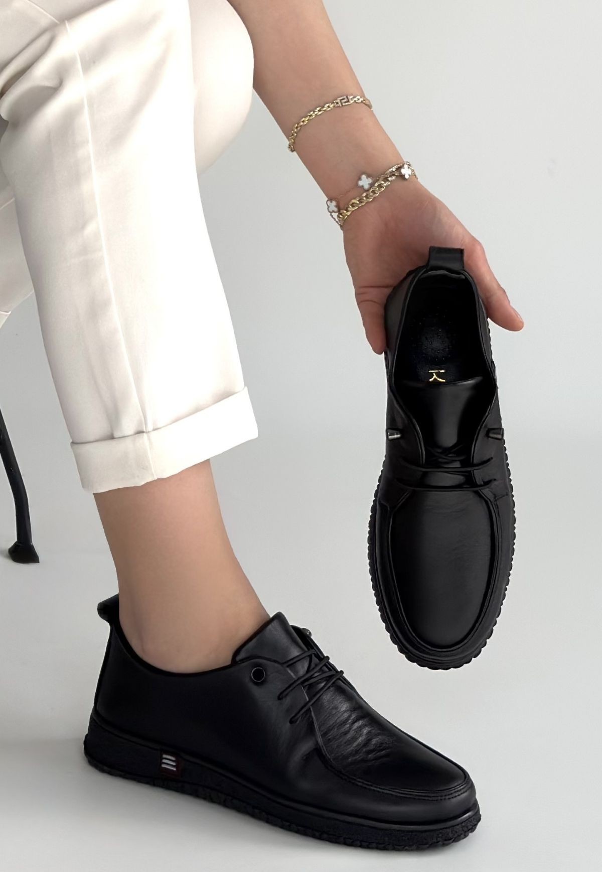 Mopin Siyah Deri Bağcıklı Spor Ayakkabı - Lisinya