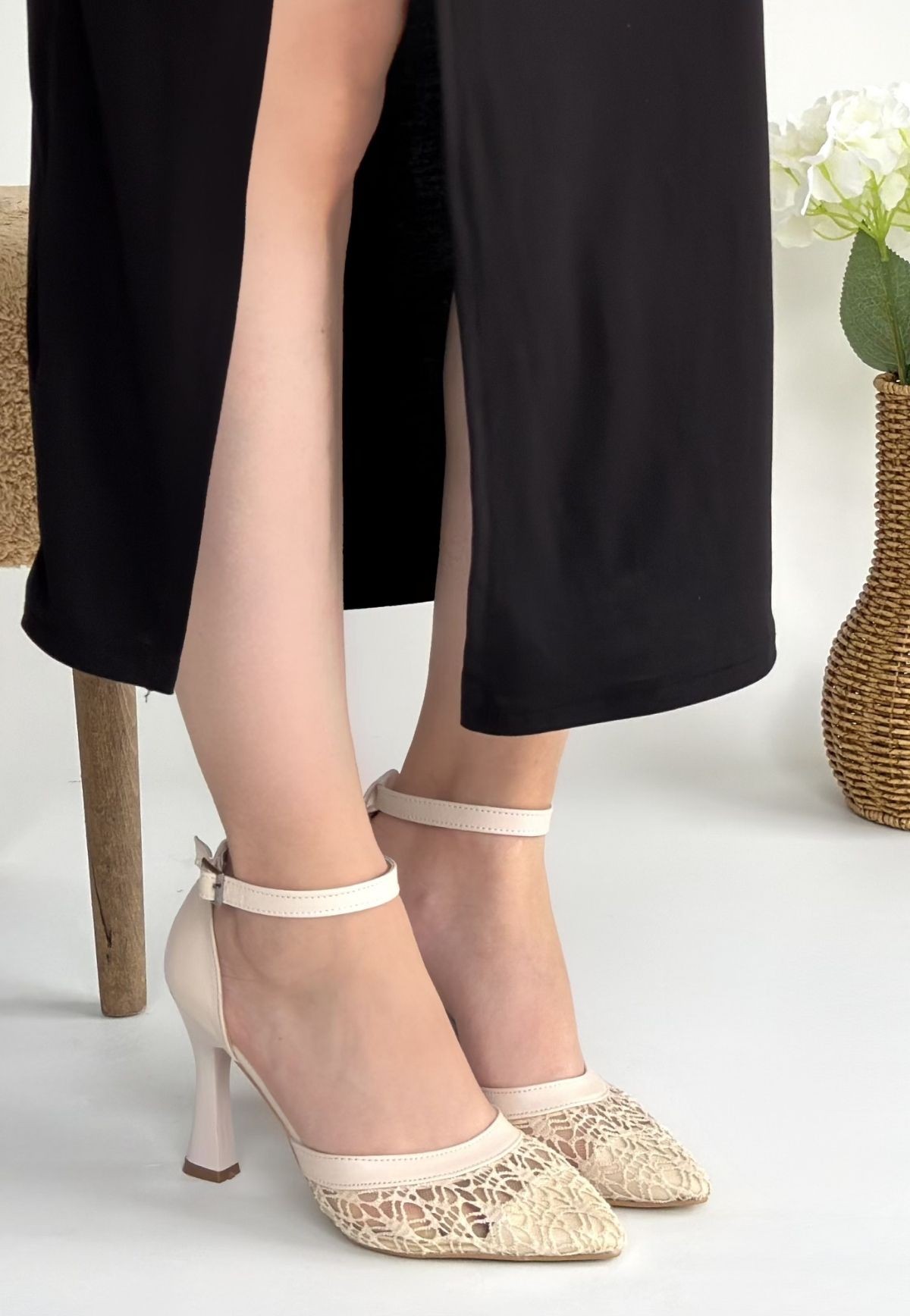 Hejja Bej Cilt Tül Detaylı Topuklu Ayakkabı - Lisinya Hejja Bej Cilt Tül Detaylı Topuklu Ayakkabı - Lisinya