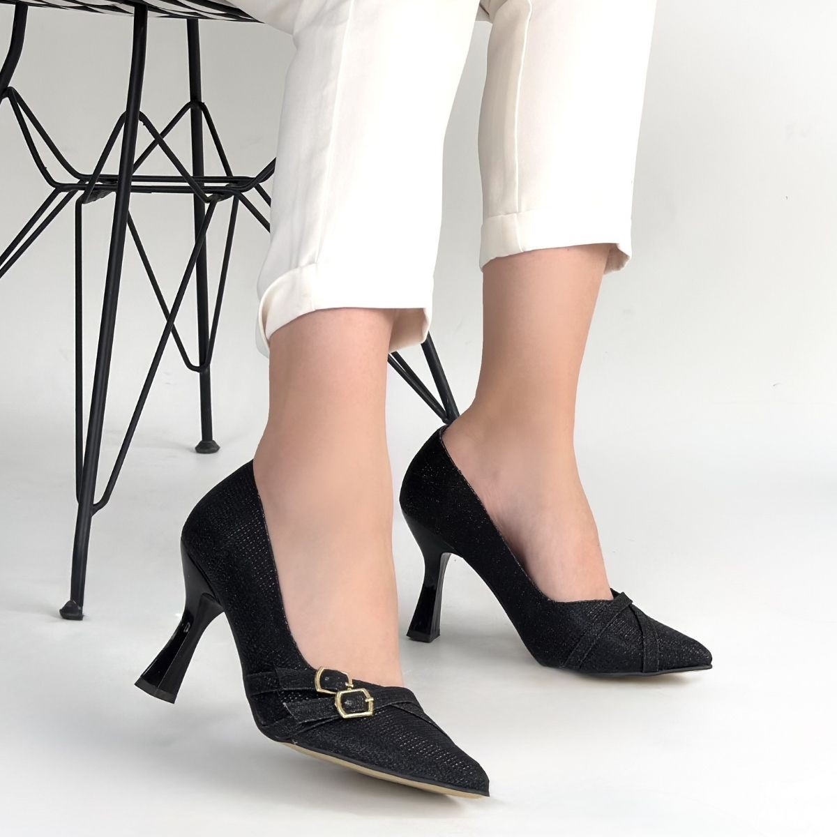 Wenda Siyah Simli Cilt Topuklu Ayakkabı - Lisinya Wenda Siyah Simli Cilt Topuklu Ayakkabı - Lisinya