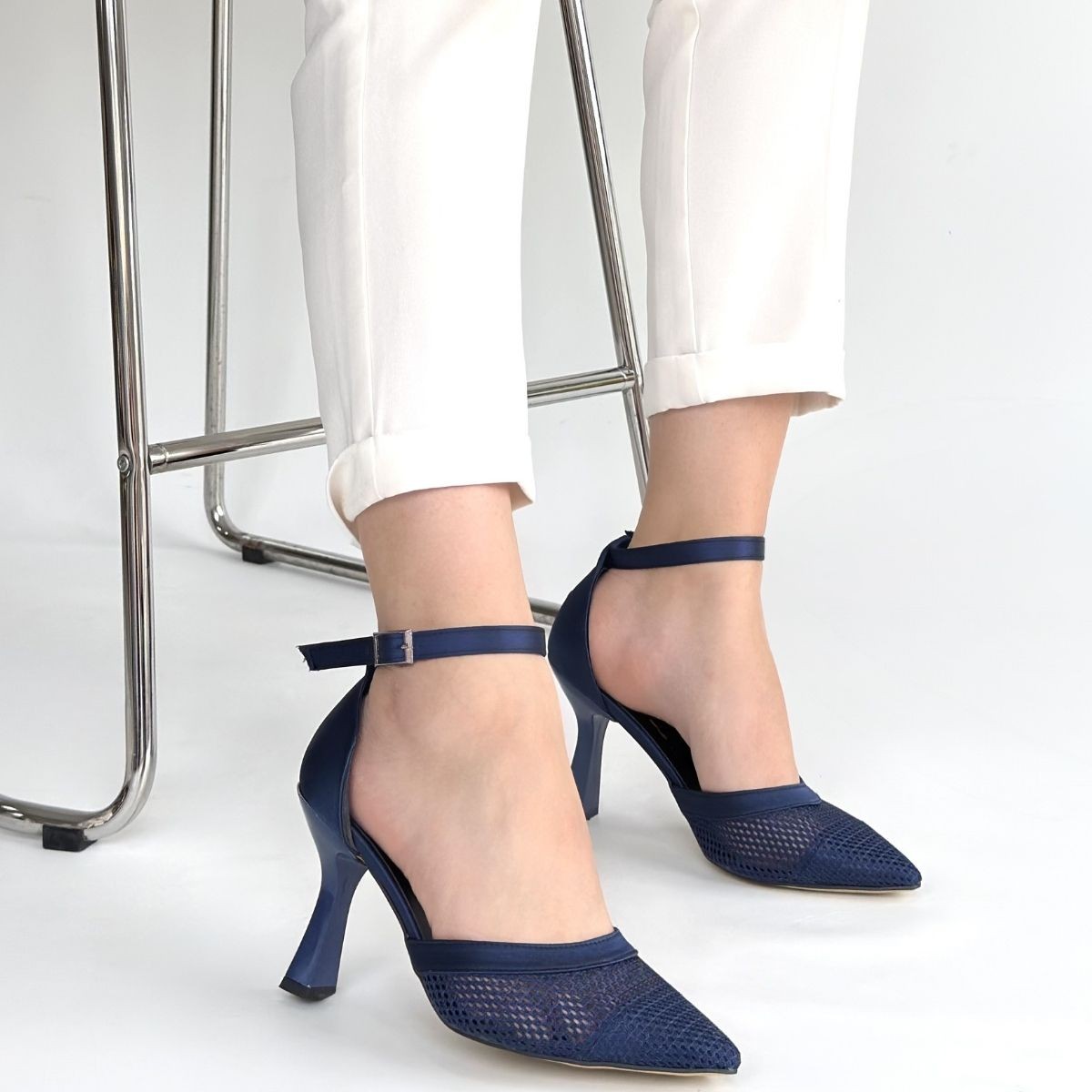 Keny Lacivert Saten Topuklu Ayakkabı - Lisinya Keny Lacivert Saten Topuklu Ayakkabı - Lisinya