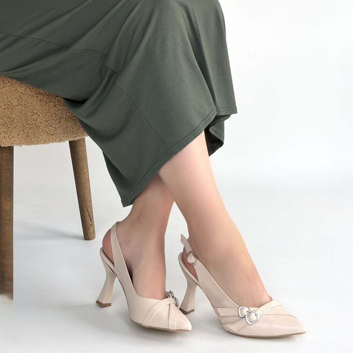 Jedda Bej Cilt Topuklu Ayakkabı - Lisinya Jedda Bej Cilt Topuklu Ayakkabı - Lisinya