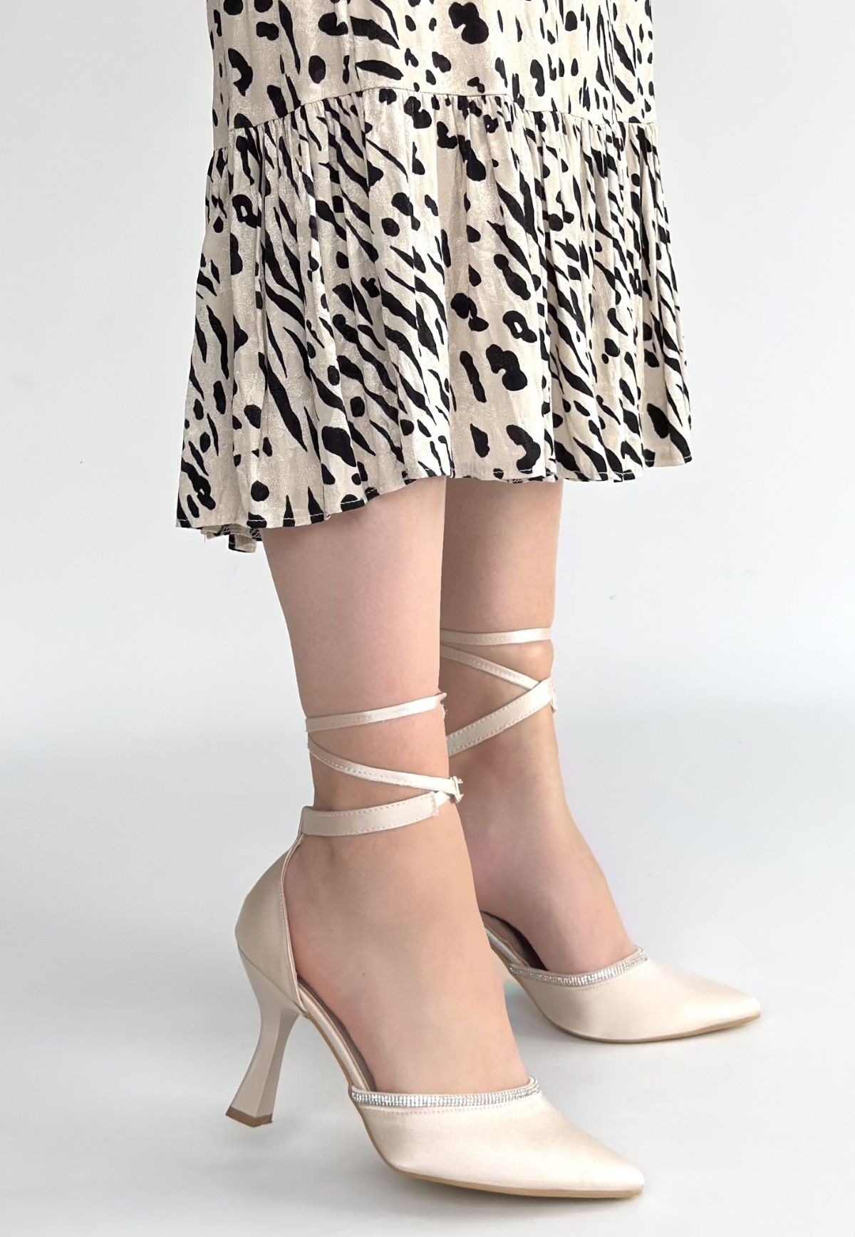 Tenja Bej Saten Bilekten Bağcıklı Topuklu Ayakkabı - Lisinya