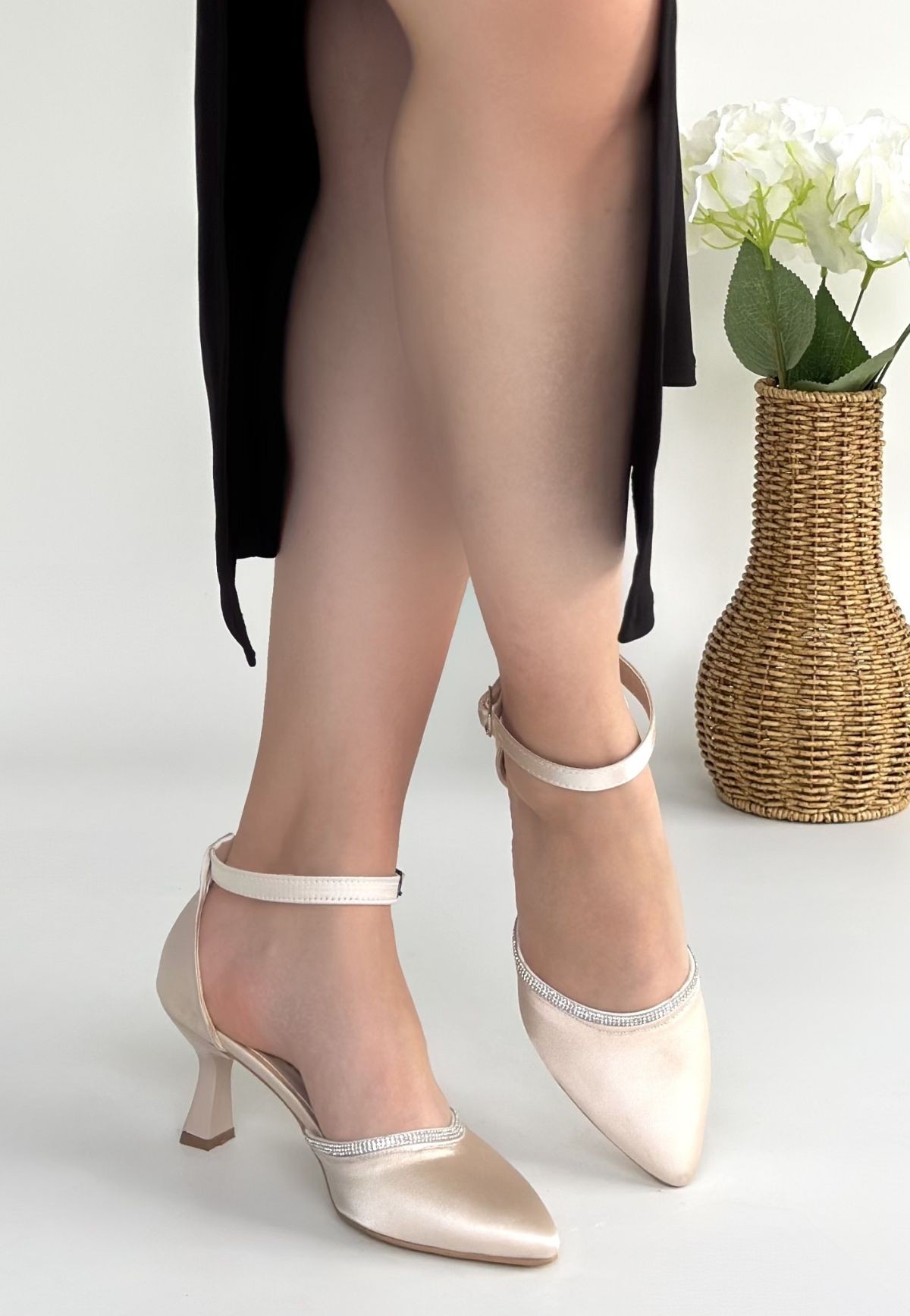 Mejja Bej Saten Topuklu Ayakkabı - Lisinya